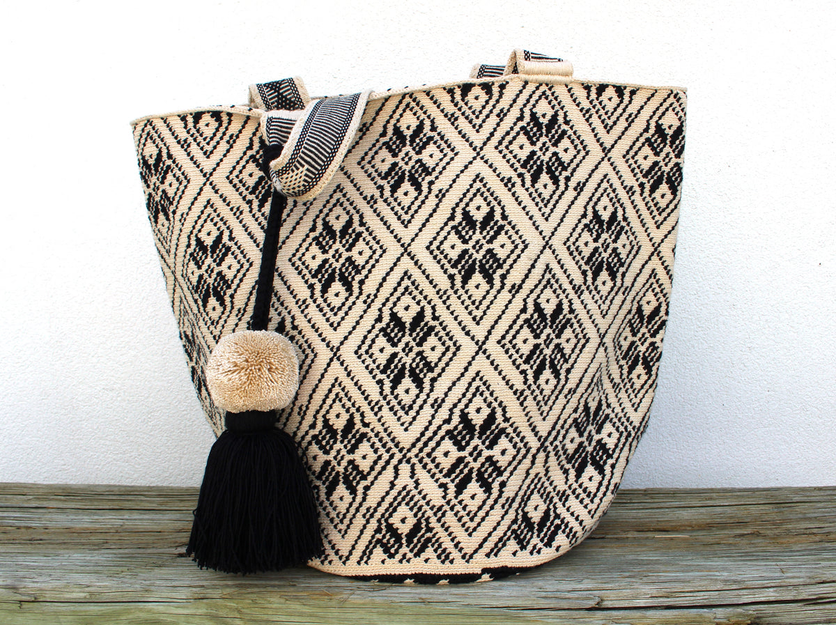 マリホジャ　Mercado Bag Bianca (Black&Cream) マリホジャMercado Bag Bianca (Black&Cream)右