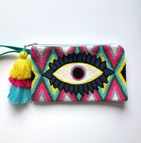 Clutch Eye Cabana